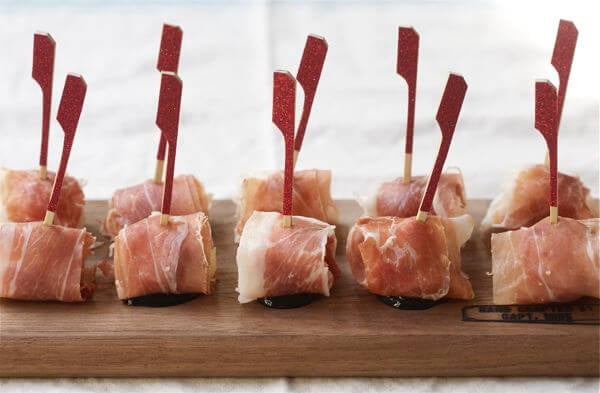 Prosciutto-Wrapped Pears