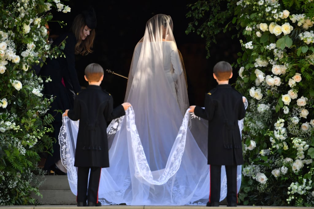 The 7-year-old twins, who are the sons of Meghan's BFF Jessica Mulroney, did a great job of holding her train as she entered the church.