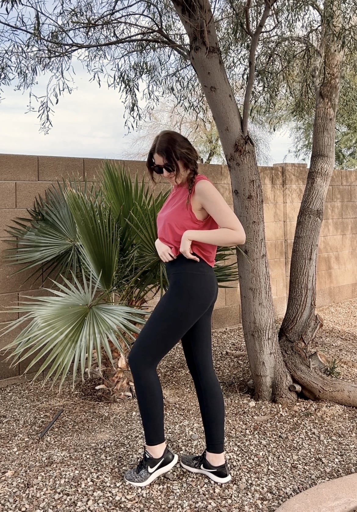 woman wearing carbon38 leggings