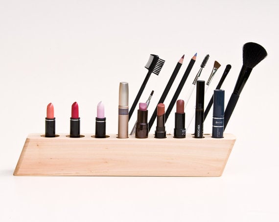 makeup organizer