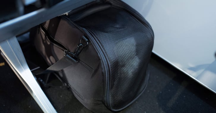 Dog Dies In Overhead Bin On United Airlines Flight