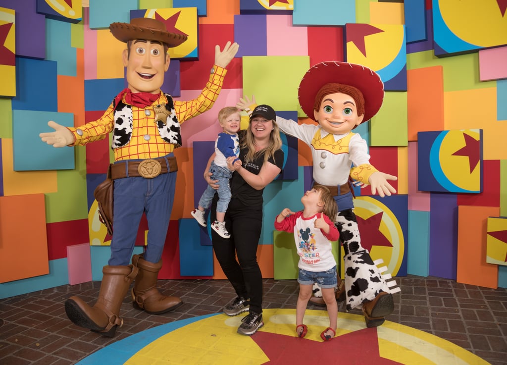 How Many Kids Does Kelly Clarkson Have?