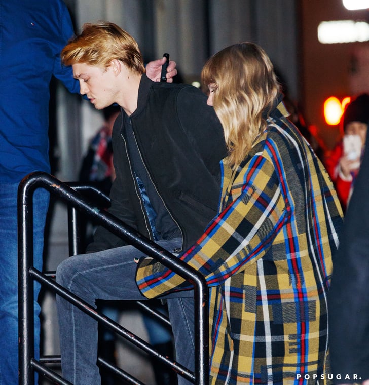 Taylor Swift And Joe Alwyn Out In Nyc December 2017 Popsugar Celebrity Photo 4