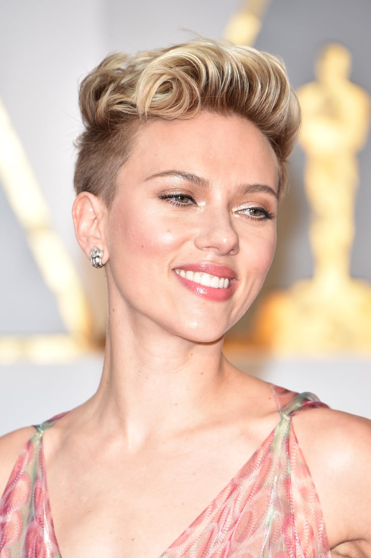 Scarlett Johansson's Hair and Makeup at the 2017 Oscars ...