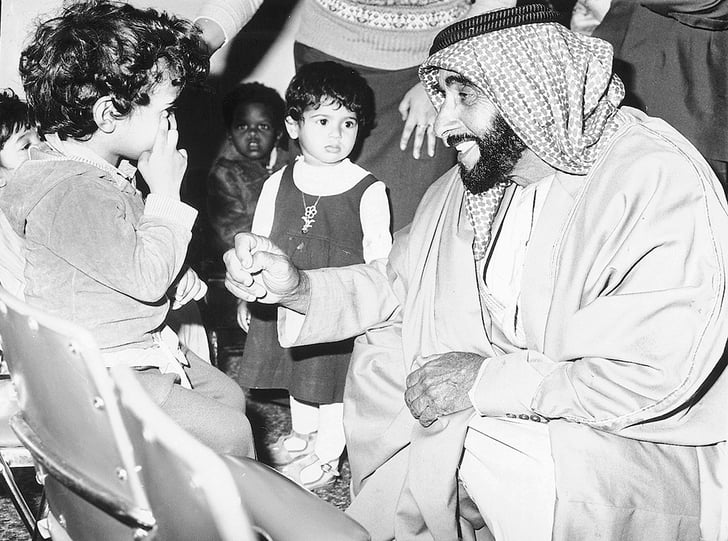 دبي تطلق معرض صور للشيخ الراحل زايد بن سلطان آل نهيان Popsugar Middle East Love