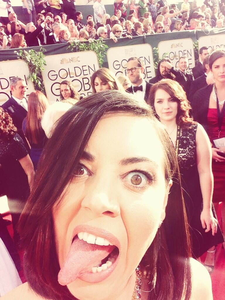 Aubrey Plaza wondered if there was something in her teeth.
Source: Twitter user evilhag