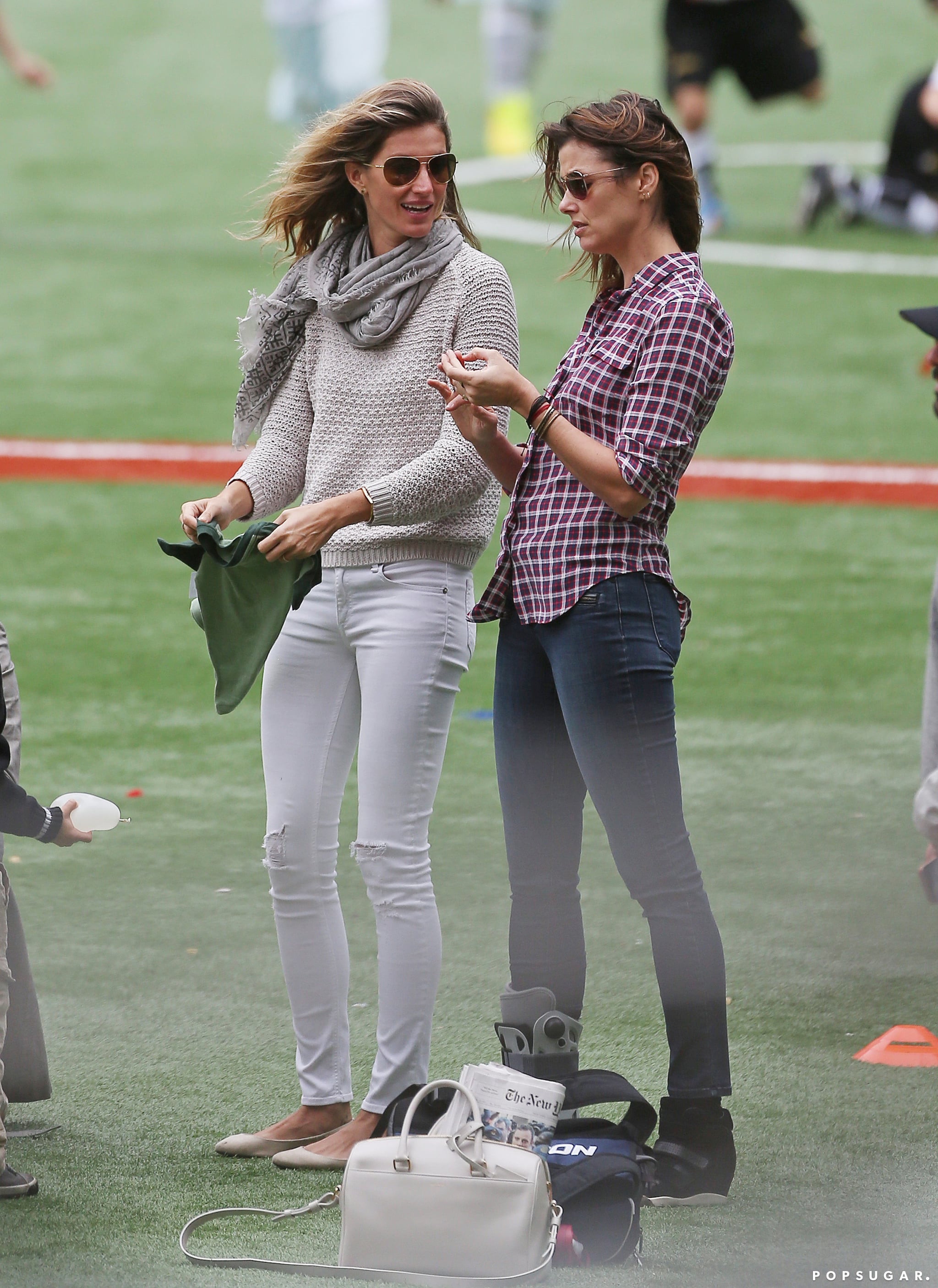 Gisele Bündchen and Bridget Moynahan linked up at Jack's soccer game |  Can't-Miss Celebrity Pics! | POPSUGAR Celebrity Photo 43