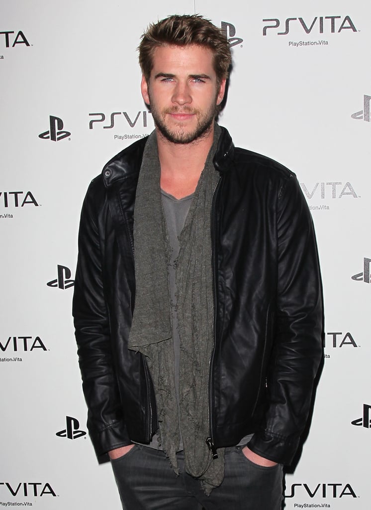 Hot Liam Hemsworth Pictures