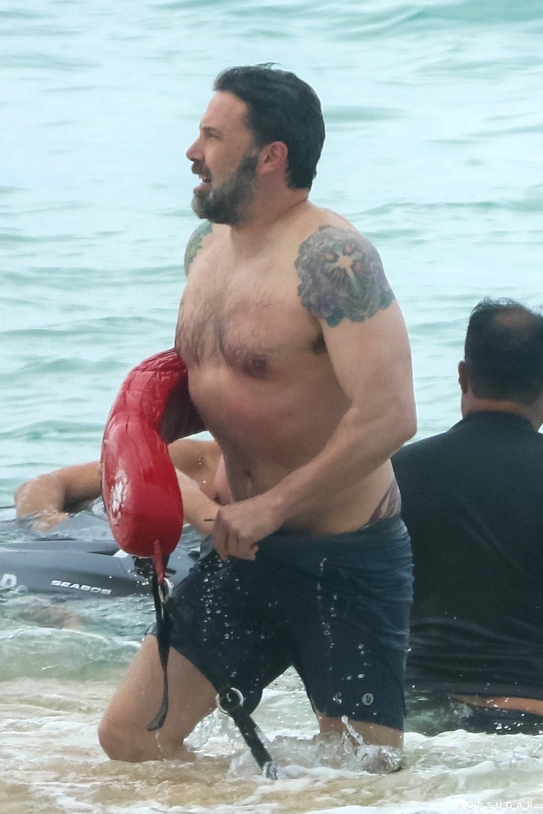 Ben Affleck Shirtless in Hawaii March 2018. 