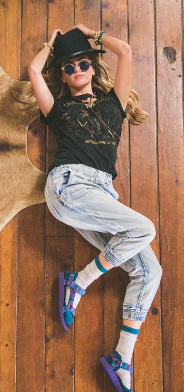 "I tend to use something vintage, something new, something with a lot of texture," Sheppard said of her go-to pairing pieces.