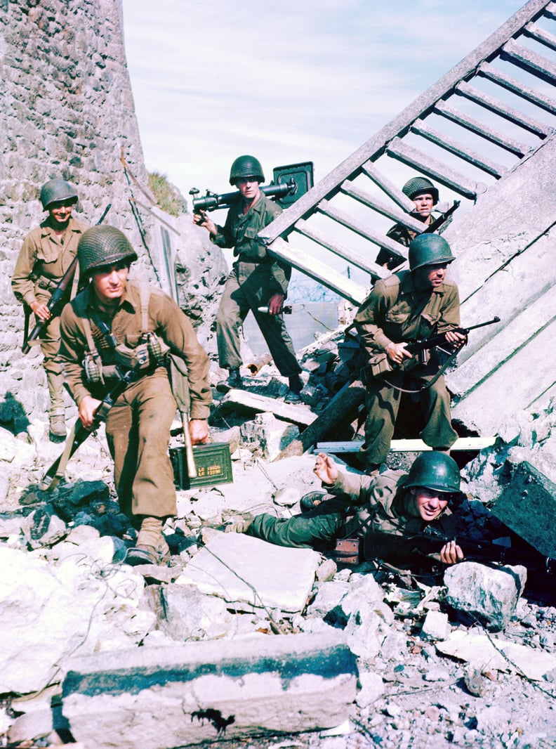 Battle For St Malo, An American mortar squad is looking for a position to fire into St. Malo in the Bretagne. July 1944. The United States 83rd Infantry Division is trying to defeat the Wehrmacht forces inside St. Malo. France. (Photo by Galerie Bilderwel