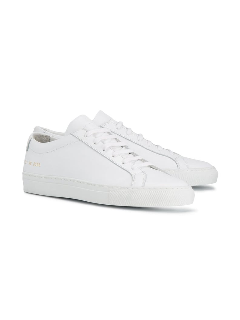 Jennifer aniston sales white sneakers