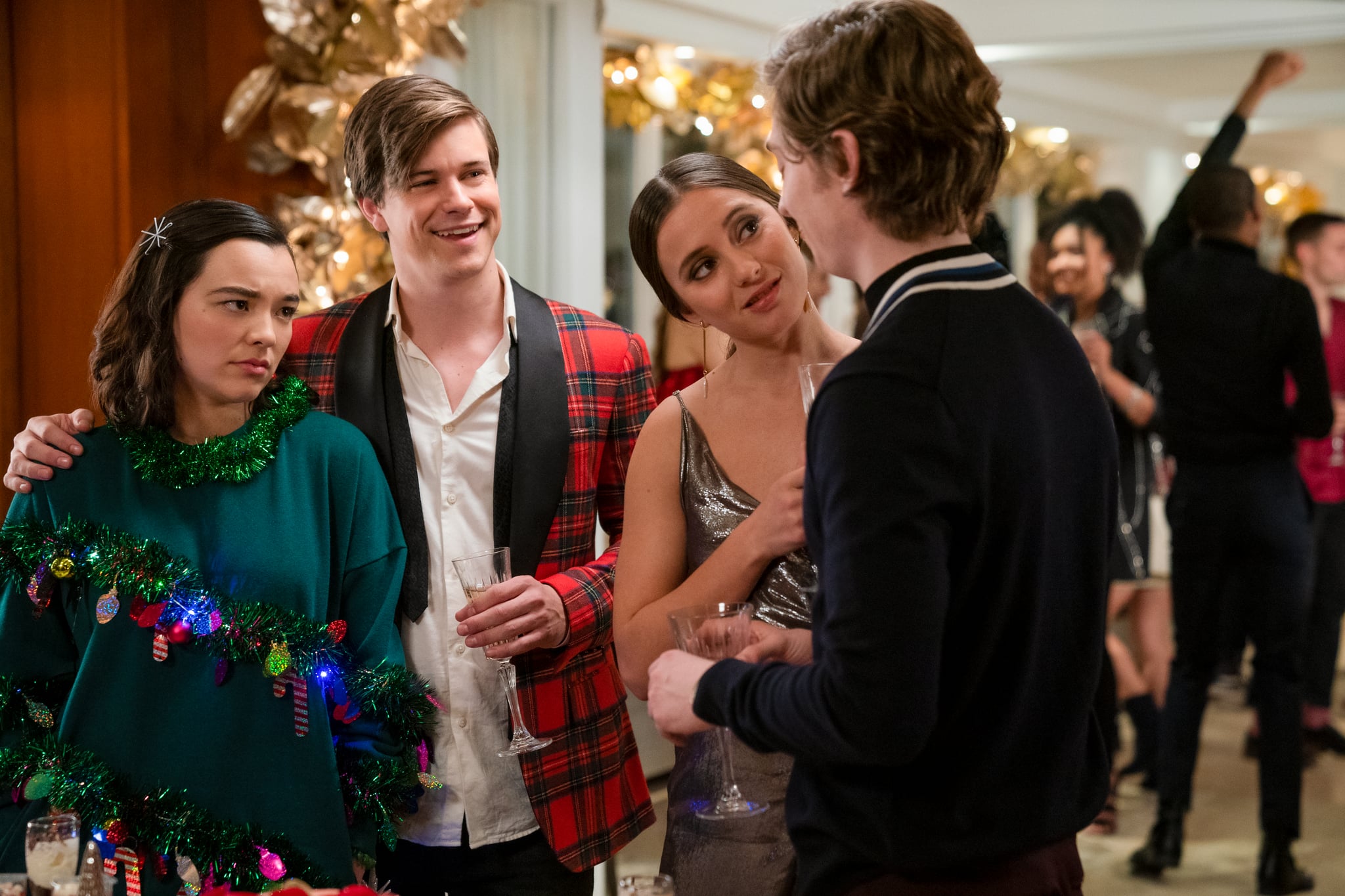 DASH AND LILY (L to R) MIDORI FRANCIS as LILY, GLENN MCCUEN as EDGAR, KEANA MARIE ISSARTEL as SOPHIA and AUSTIN ABRAMS as DASH in episode 106 of DASH AND LILY Cr. ALISON COHEN ROSA/NETFLIX 2020