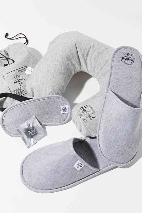 Herschel Supply Co. Amenity Kit
