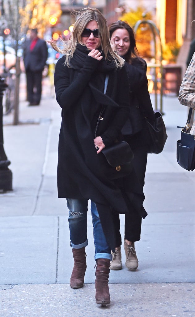 Jennifer Aniston in NYC April 2015 | Pictures