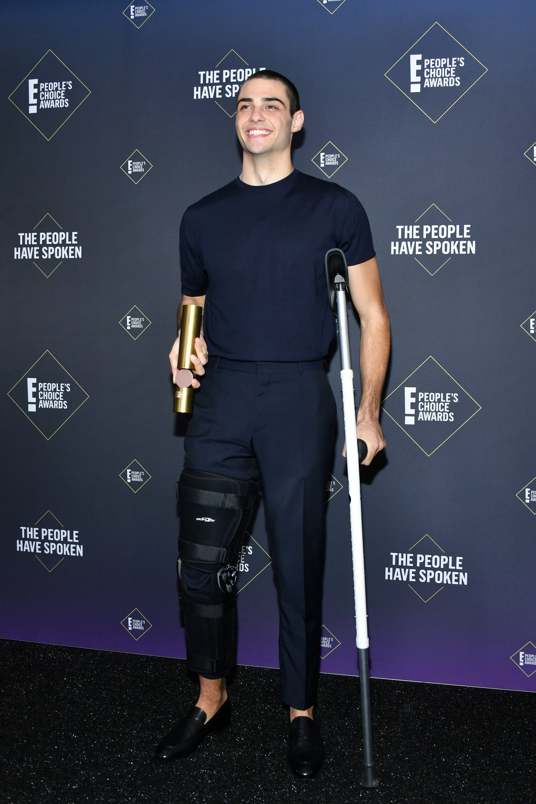 People S Choice Awards 2019 Noah Centineo Popsugar Middle East Celebrity And Entertainment