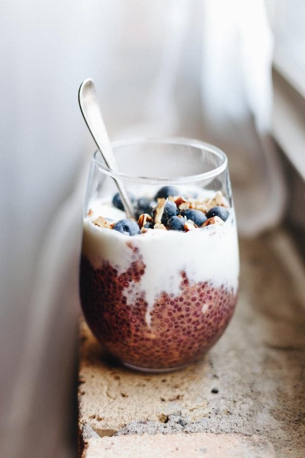 Berry Chia Overnight Oats | Quick and Healthy Breakfast ...