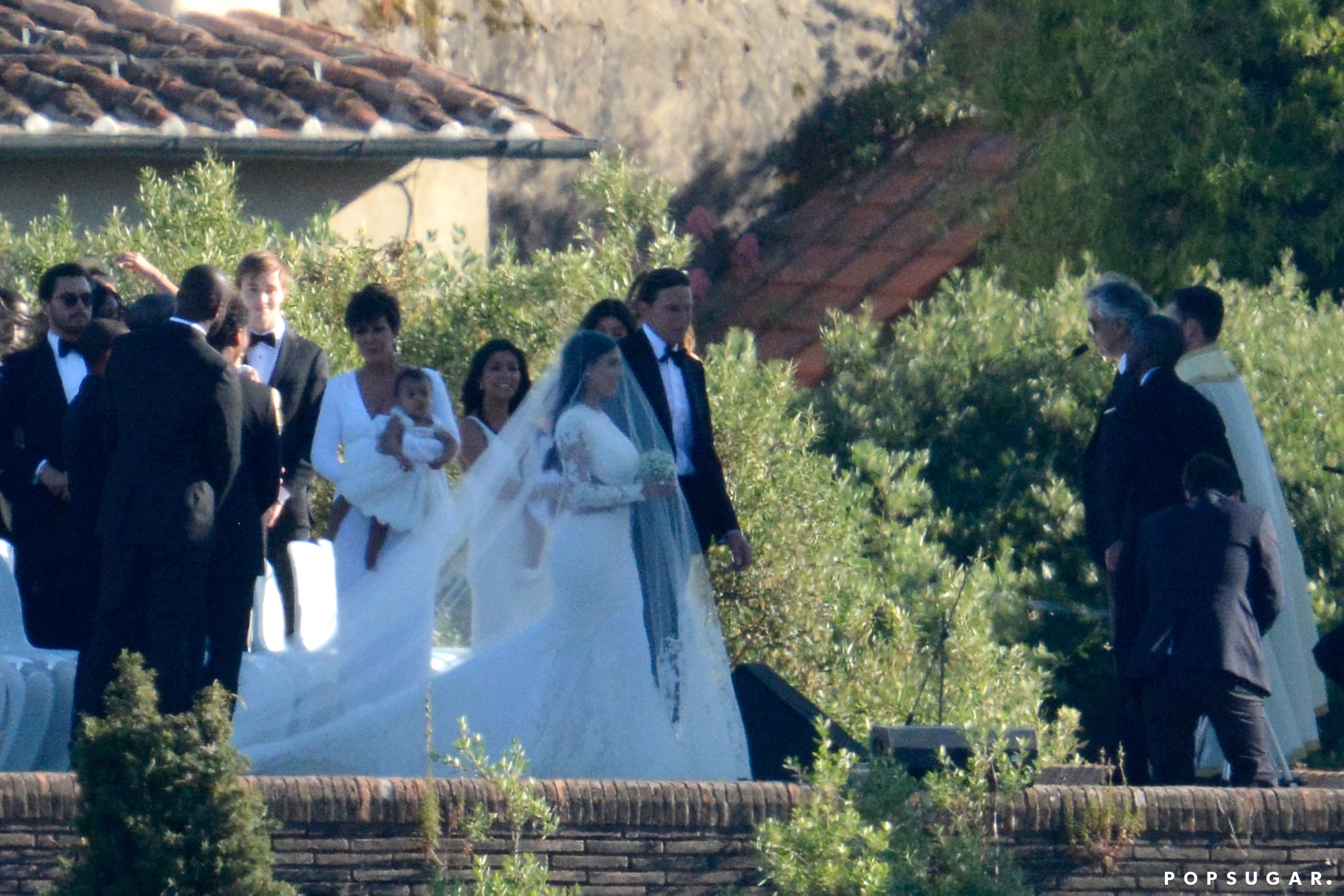 Kim Kardashian And Kanye West Wedding Pictures Popsugar Middle East Celebrity And Entertainment