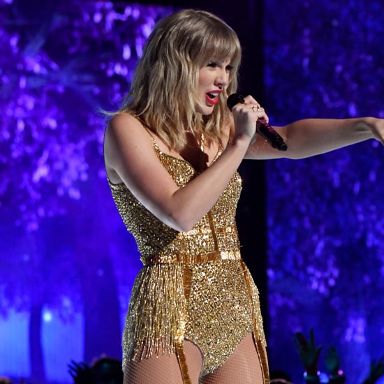 Selena Gomez Cheering For Taylor Swift at the AMAs 2019