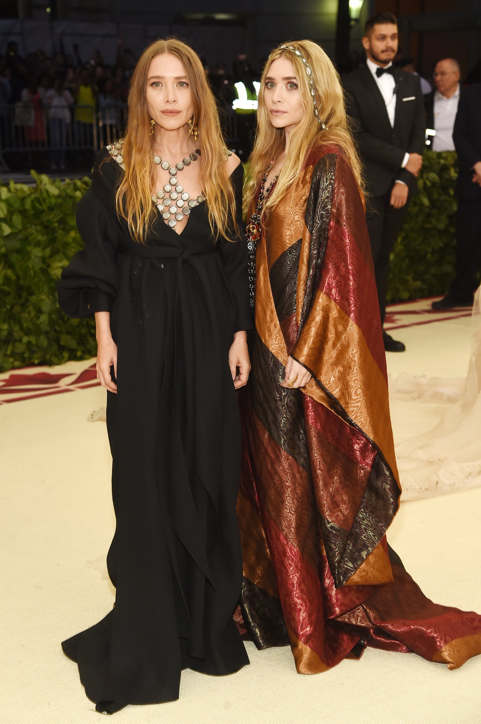 How to Dress Like Mary-Kate and Ashley Olsen | POPSUGAR Fashion