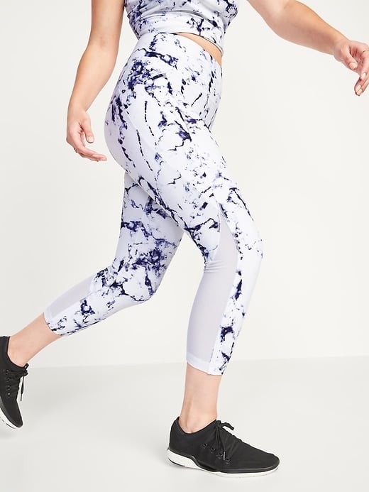 Old Navy High-Waisted PowerSoft Run Crop Leggings in Illusion Marbled