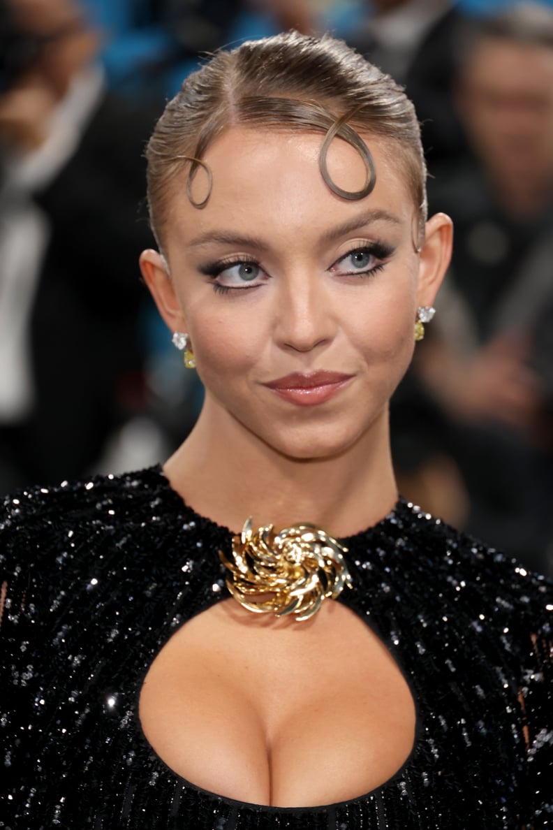 Sydney Sweeney's Dollop Bangs
