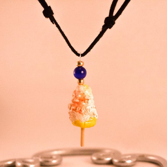 The bead detail makes this necklace stand out.
Elote Necklace ($10)