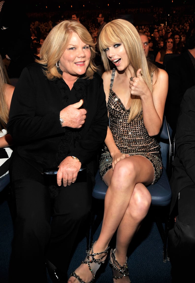 2010: Taylor Swift Brought Her Mom as Her Date