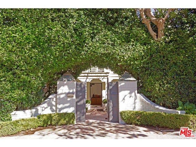 Chris Hemsworth and Elsa Pataky Selling Malibu Home