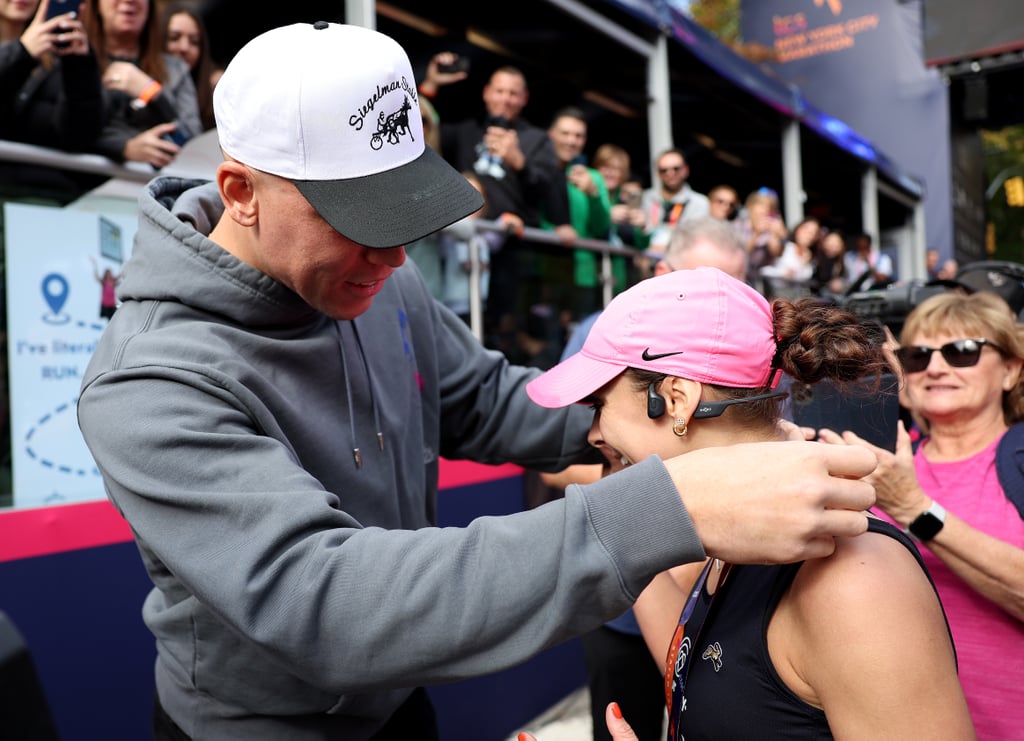 Aaron Judge Cheers On Samantha Bracksieck at NYC Marathon