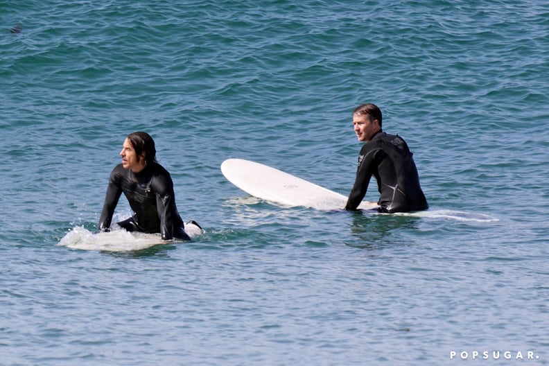 Surfing Dudes