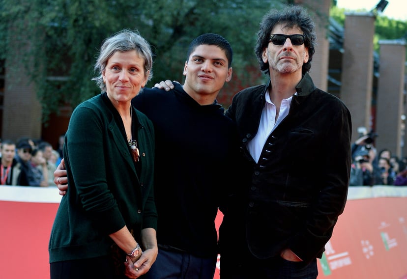 (L-R) US actress Frances McDormand, Pedro McDormand Coen, and US director Joel Coen arrive for an interview with an audience during the Rome Film Fest, on October 16, 2015 in Rome. AFP PHOTO/ TIZIANA FABI        (Photo credit should read TIZIANA FABI/AFP/