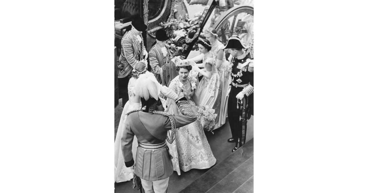 Queen Elizabeth II on her coronation day in 1953. | Can ...