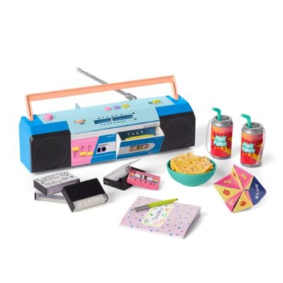 Courtney's Sleepover Accessory Set
