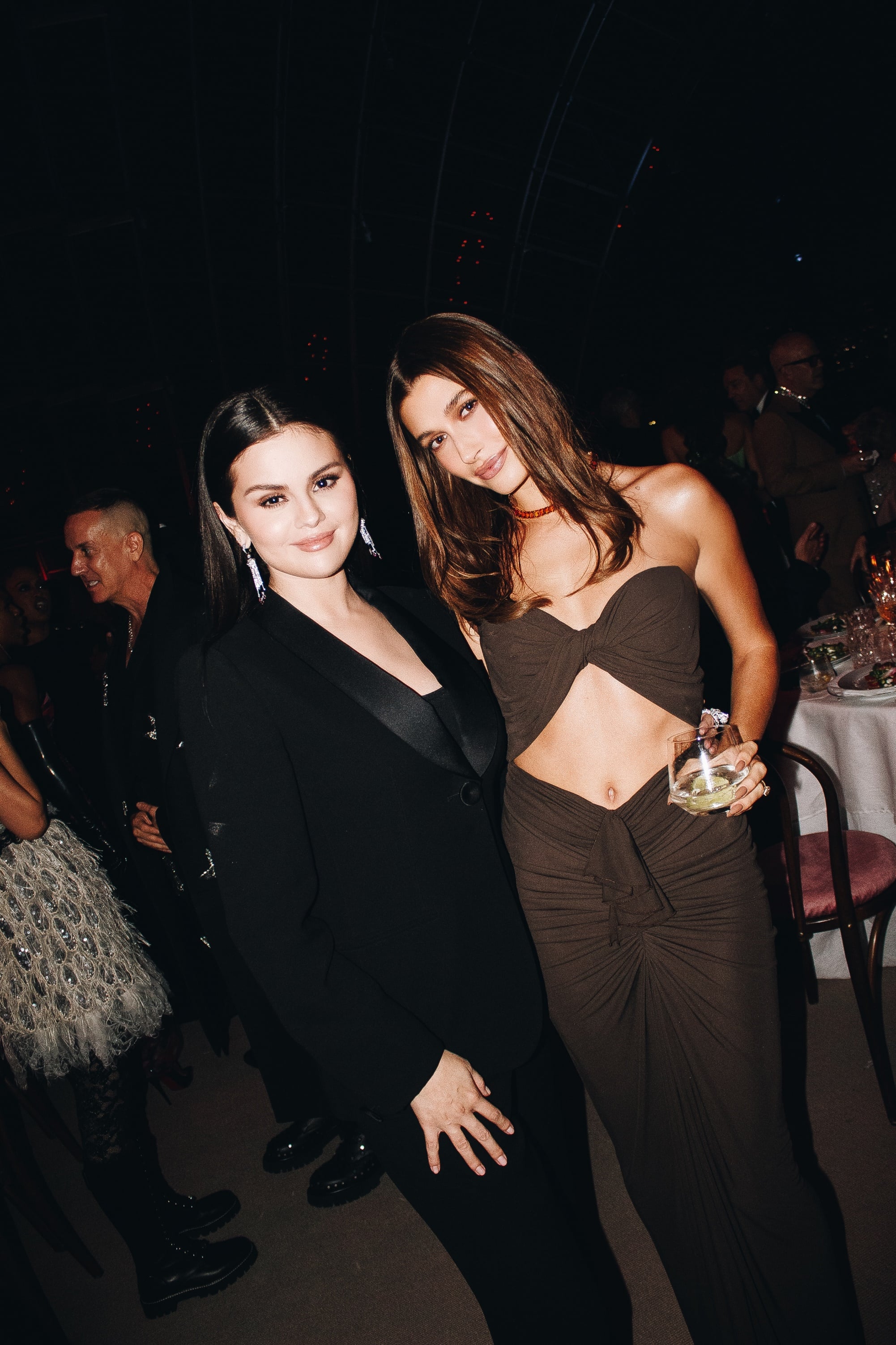 Selena Gomez And Hailey Bieber Pose For Sweet Photos Together At The Academy Museum Gala Oltnews