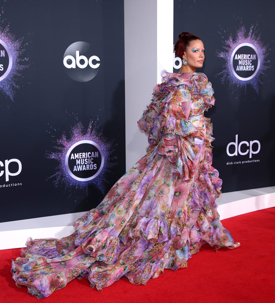 Halsey's Floral Gown at the American Music Awards 2019