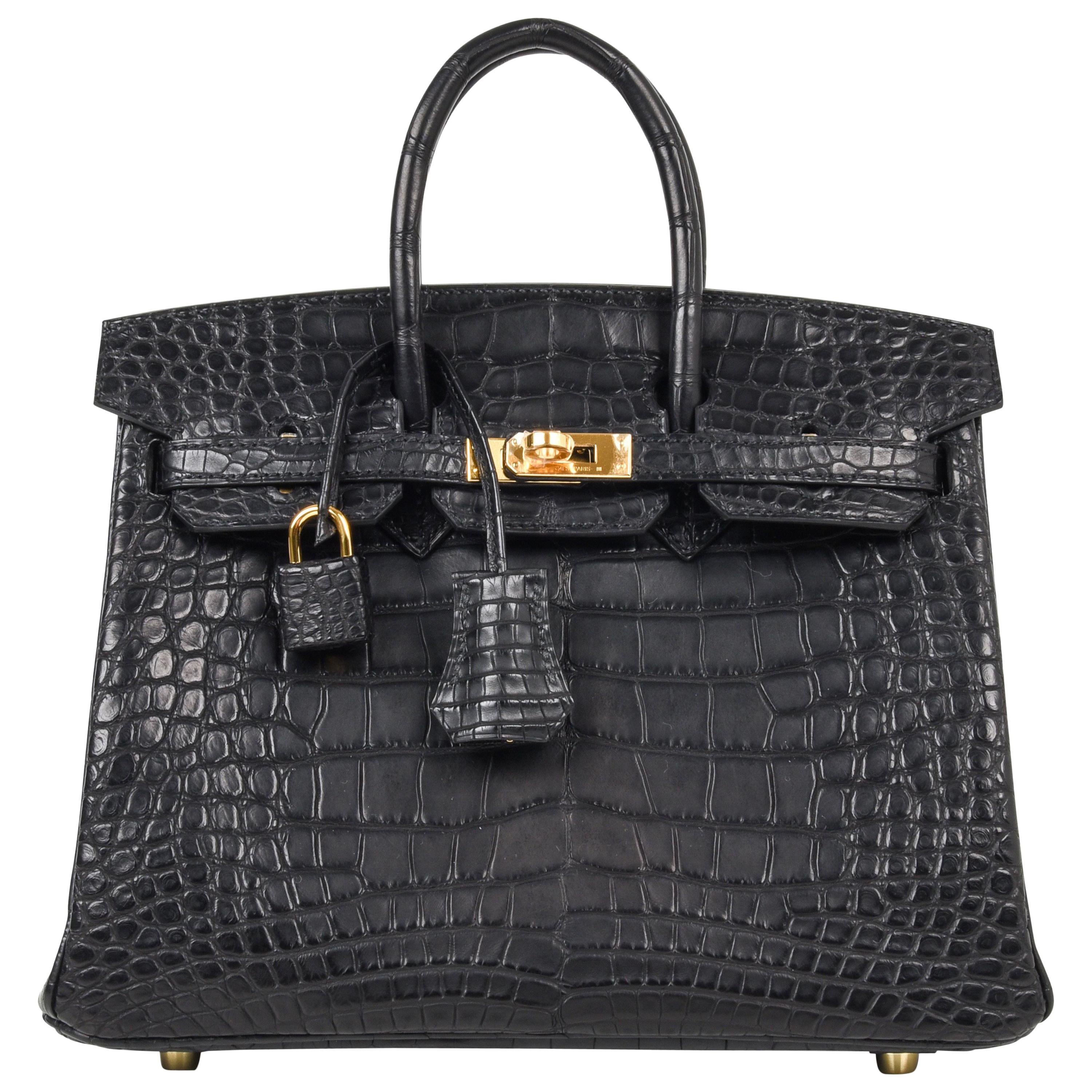Jennifer Lopez Hermes Birkin crocodile bag black
