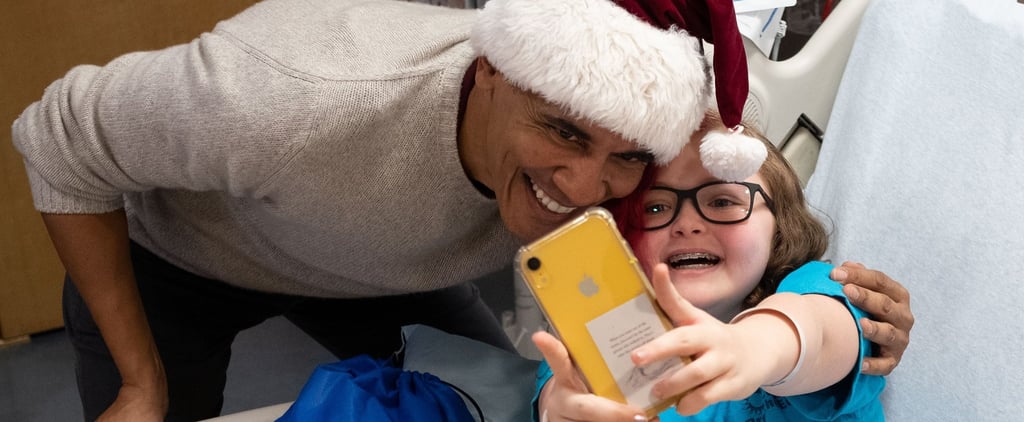 Barack Obama Visits Children's Hospital For Christmas 2018