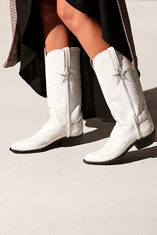 lucchese white cowgirl boots