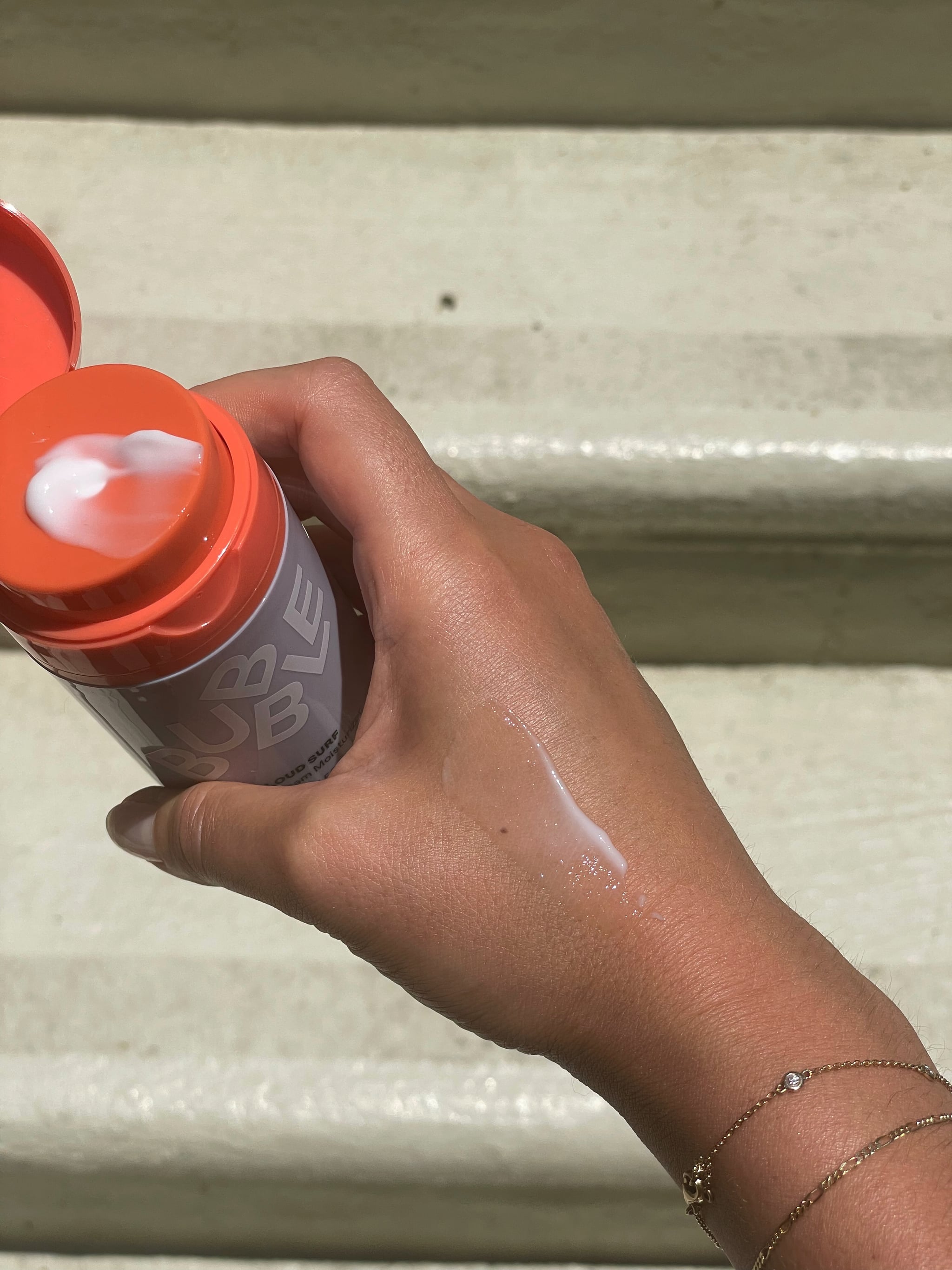 Bubble Cloud Surf Water Cream Moisturizer Review 