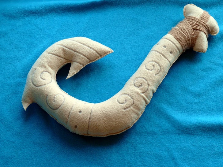 stuffed maui hook