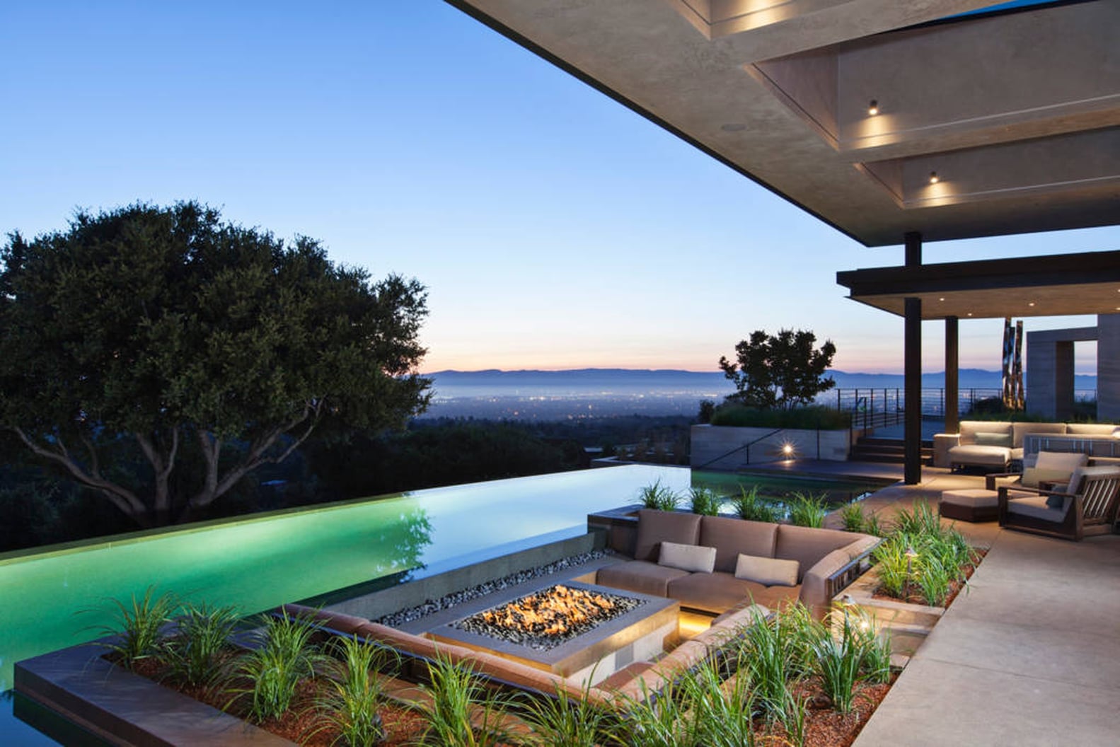 Beyonce's Airbnb During Super Bowl Weekend | PS Home