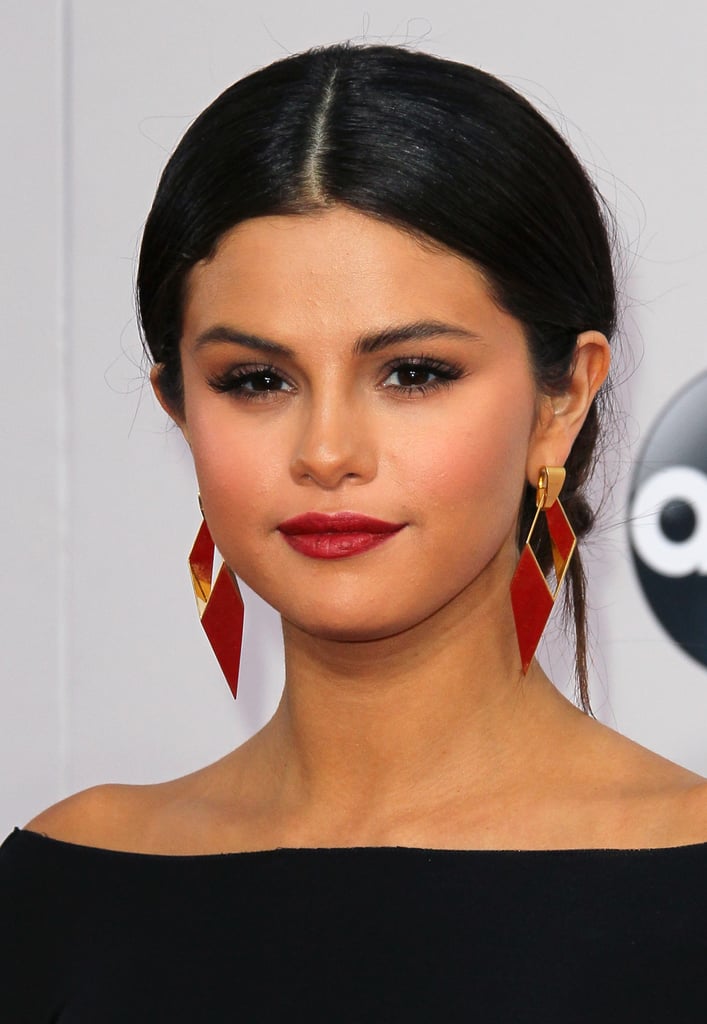 Selena Gomez's Tight Bun in November 2014