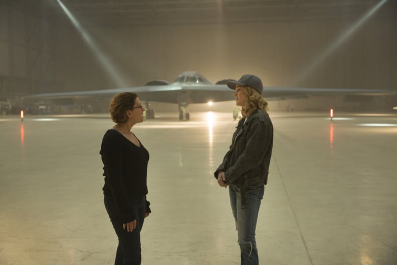 Marvel Studios' CAPTAIN MARVELL to R: Director Anna Boden and Brie Larson (Captain Marvel) on set.Photo: Chuck Zlotnick©Marvel Studios 2019