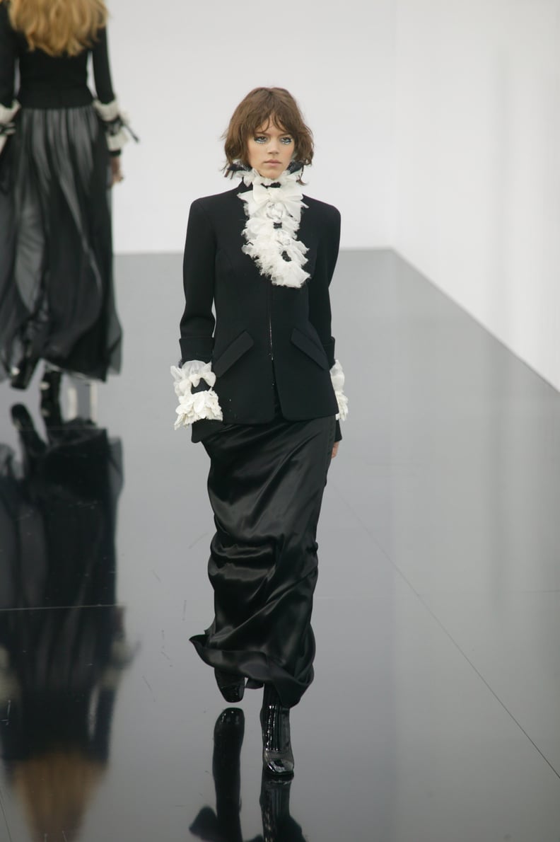 Chanel Fall 2009 Couture Fashion Show  Couture outfits, Fashion, Couture  fashion