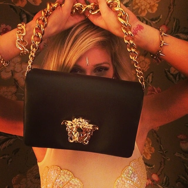 Ellie Goulding showed off a seriously amazing Versace handbag.
Source: Instagram user elliegoulding