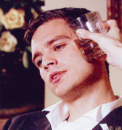 When You Actually Envied a Glass For Getting to Touch That Perfect Jawline