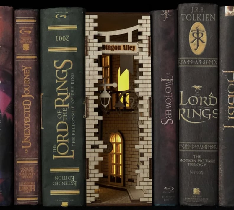 Diagon Alley Book Nook