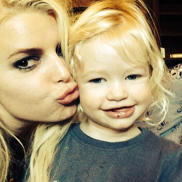 Jessica Simpson shared this precious snap of herself showing love to her daughter, Maxwell.
Source: Instagram user jessicasimpson1111
