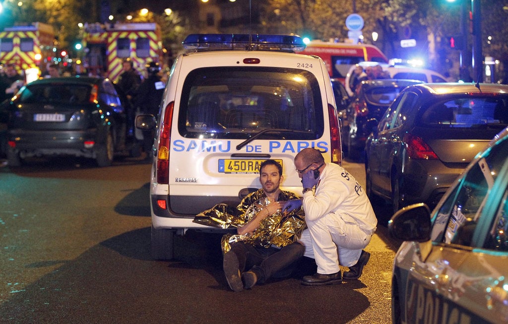 How to Tell If Family Members Are Safe in Paris Attacks